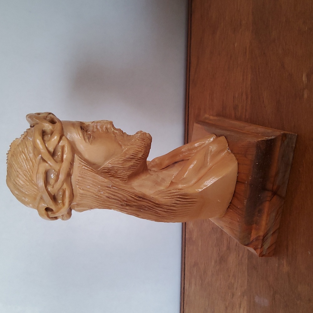 Handcrafted Wooden Jesus Bust - Picture 3 of 5